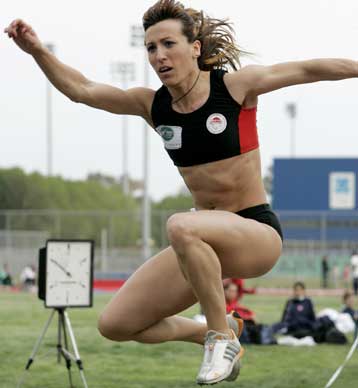 Η Δεβετζή νίκησε την Πιλάτου στο μήκος του Πανελληνίου πρωταθλήματος