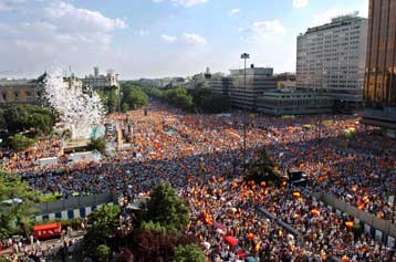 Διαδήλωση στη Μαδρίτη κατά των ειρηνευτικών συνομιλιών της κυβέρνησης με την ΕΤΑ