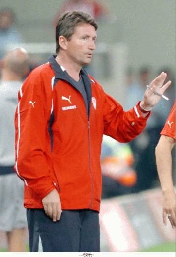 Πολλά τα λεφτά για Κοντρέρας, προτάθηκε στον Ολυμπιακό και ο ελεύθερος Βάργκας