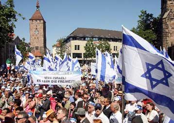 Συγκέντρωση νεοναζί στη Νυρεμβέργη πριν από τον αγώνα Ιράν-Μεξικό