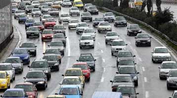 Με άστατο καιρό η επιστροφή των εκδρομέων του τριημέρου