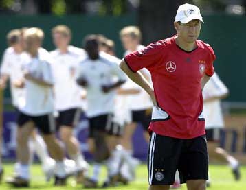 Για το δύο στα δύο η Γερμανία, μονόδρομος για την Πολωνία