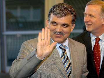 Ο τουρκικός Τύπος για το κυπριακό μπλόκο στις ενταξιακές διαπραγματεύσεις της Αγκυρας