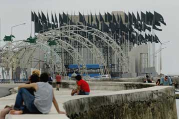 «Καψώνι» Φιντέλ Κάστρο στην αμερικανική διπλωματική αποστολή στην Κούβα