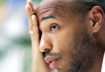 Αυστηρή κριτική του Ανρί στον Ριμπερί για την απώλεια ευκαιρίων κόντρα στην Ελβετία