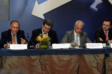 Προβληματισμοί για το «πώς αντιμετωπίζει η Ελλάδα την απειλή της τρομοκρατίας»