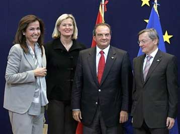 Συναντήσεις Καραμανλή με Μπαρόζο και Πρόντι – Την Παρασκευή με Τ.Παπαδόπουλο