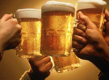 Κατά των πελατών τους που προκαλούν ατύχημα λόγω μέθης θα στρέφονται οι ασφαλιστικές