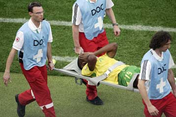 Έξι μήνες εκτός αγώνων ο Ασεμοάσα του Τόγκο, τέλος και το Μουντιάλ