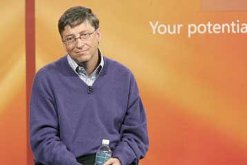 Περιορίζει το ρόλο του στη Microsoft ο Μπιλ Γκέιτς για να αφοσιωθεί στη φιλανθρωπία
