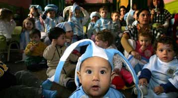 «Γκολ και φαντασία», «άθλος», «ομάδα ονείρων» στα πρωτοσέλιδα του Τύπου της Αργεντινής