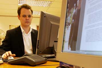 Στην παγίδα των dialers πέφτουν καθημερινά τέσσερις χιλιάδες χρήστες του Internet