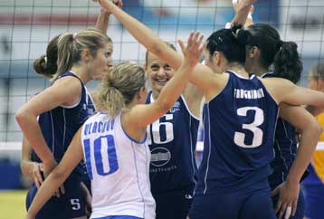 Η εθνική γυναικών νίκησε 3-0 σετ τη Σουηδία και εξακολουθεί να ελπίζει