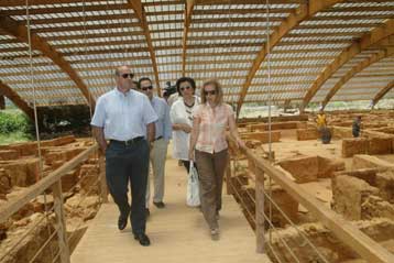 Περιοδεία Βουλγαράκη στους αρχαιολογικούς χώρους της Ελλάδας