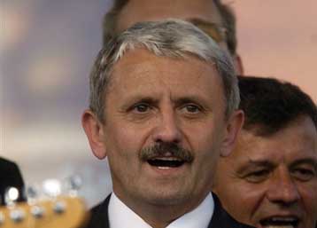 Ανοιξαν οι κάλπες για τις βουλευτικές εκλογές στη Σλοβακία