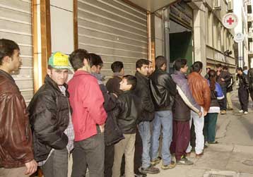 Τα χρέη των νοικοκυριών οδηγούν σε… αύξηση των αστέγων