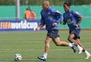 Με τον αέρα του φαβορί η Βραζιλία κατά της Αυστραλίας και ντέρμπι Κροατίας-Ιαπωνίας