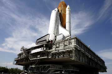 Για την 1η Ιουλίου προγραμματίστηκε η εκτόξευση του Discovery