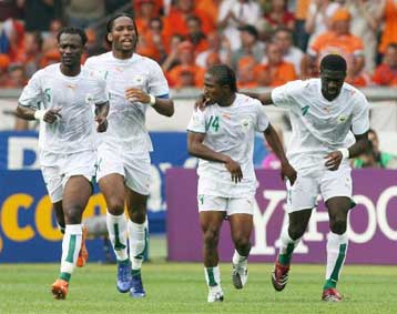 Toν δρόμο της εξόδου έδειξε στον Ανρί Μισέλ η ομοσπονδία της Ακτής Ελεφαντοστού