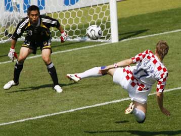 Αγωνίας συνέχεια για Κροατία και Ιαπωνία ύστερα από το μεταξύ τους 0-0