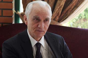 Σκληρή απάντηση της Αθήνας στις δηλώσεις του Γιασάρ Γιακίς