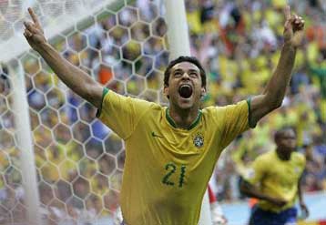 Δώρο στον πατέρα του Φρεντ η μπάλα του αγώνα – Παίξαμε καλά, λένε οι Αυστραλοί