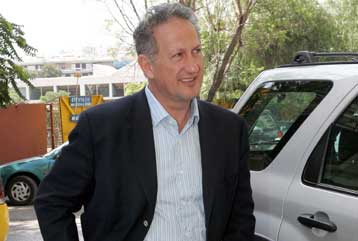 «Μετάγγιση» εμπειρίας για το Δήμο Αθηναίων από τον Μ.Έβερτ στον Κ.Σκανδαλίδη