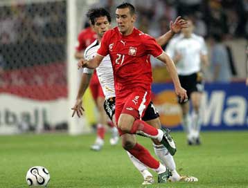 Τον διεθνή Πολωνό μεσοεπιθετικό Ιρένιους Γιέλεν θέλει ο Παναθηναϊκός