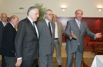 Ευρεία συναίνεση για το νέο εξοπλιστικό πρόγραμμα επιδιώκει ο Β.Μεϊμαράκης