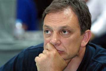 Ανακοίνωση-απάντηση του Προσαλίκα στα δημοσιεύματα για Ενό