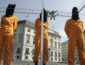 Να ασκηθεί πίεση στις ΗΠΑ για να κλείσει το Γκουαντάναμο ζητά η Διεθνής Αμνηστία