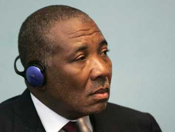 Ανοιξε ο δρόμος για τη δίκη του Τσαρλς Τέιλορ με τη μεταφορά του στη Χάγη