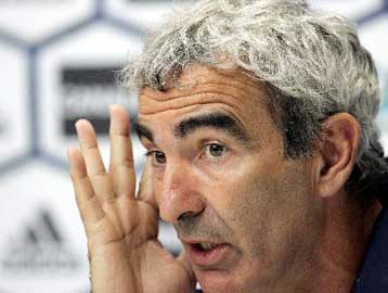 Για εύνοια της Ελβετίας από τη διαιτησία μιλά ο Ντομενέκ