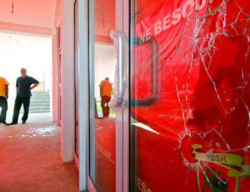 Ανησυχία της διεθνούς κοινότητας για τα βίαια επεισόδια στην ΠΓΔΜ εν όψει εκλογών