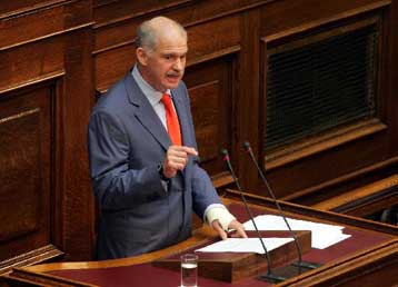 Αποκληρώνετε τη νέα γενιά, κατηγορεί την κυβέρνηση ο Γ.Παπανδρέου