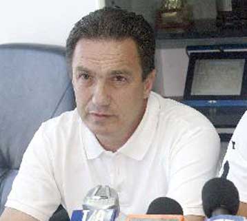 Πόλεμος… Βατσινά-οπαδών του ΟΦΗ λόγω Μαχλά