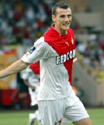 Στην Λιόν για τέσσερα χρόνια ο Σκιλασί με αντάλλαγμα στην Μονακό τον Μονσορό