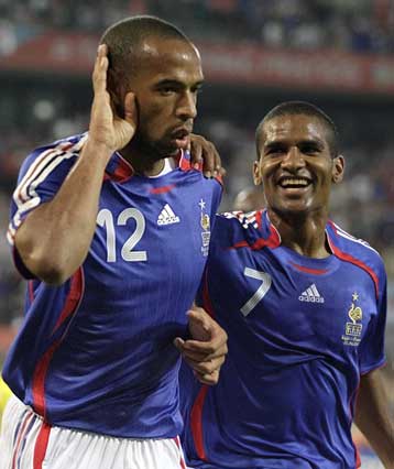 Λυτρωτής Βιεϊρά άνοιξε το δρόμο της Γαλλίας για τους «16» και την Ισπανία