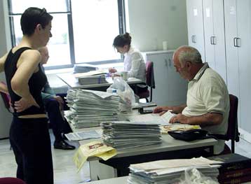 Ελεγκτικό «δίχτυ» στις δηλώσεις που εμφανίζουν επιστροφή φόρου άνω των 1.500 ευρώ