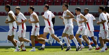 Χωρίς τον Νέβιλ αλλά με τον Φέρντιναντ η Αγγλία κόντρα στο Εκουαδόρ