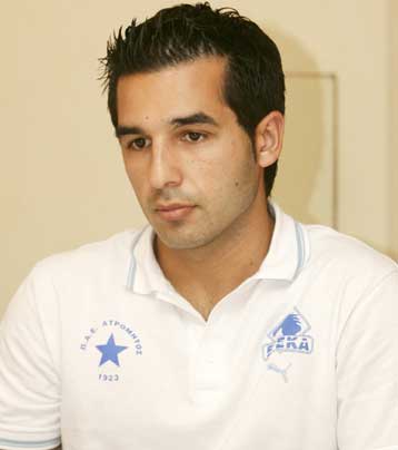 Ο Απόλλωνας Καλαμαριάς απέκτησε τους Μανίκα, Ντουντούκη, ενώ θέλει και τον Νατσούρα