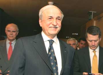 Πρόσθετα κέρδη για την Εθνική από την εξαγορά της Finansbank «βλέπει» ο Χ.Oζιεγκί