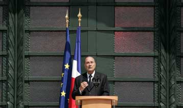 Στις ερωτήσεις των Γάλλων θα απαντήσει το απόγευμα της Δευτέρας ο Ζακ Σιράκ