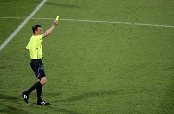 Ο Σεπ Μπλάτερ έβγαλε… κίτρινη στον Ιβανόφ