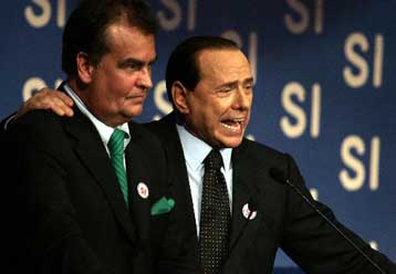 Απέρριψαν οι Ιταλοί τις συνταγματικές μεταρρυθμίσεις του Μπερλουσκόνι
