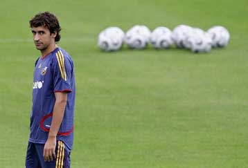 Τα γενέθλια του Ραούλ και η επιστροφή του Ζιντάν στη «μάχη» Ισπανίας-Γαλλίας