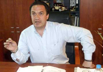 Πωλείται η ΠΑΕ ΟΦΗ, ανακοίνωσε ο Βατσινάς