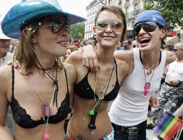 Πρώτη αίτηση διαζυγίου από ζευγάρι ομοφυλοφίλων στην Ισπανία