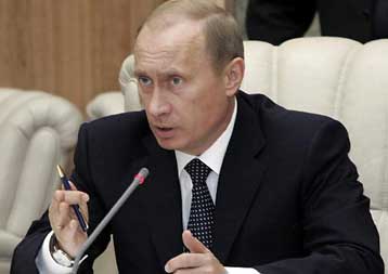 Σε διαπραγματεύσεις για νέα συνθήκη περιορισμού των όπλων καλεί τις ΗΠΑ ο Πούτιν