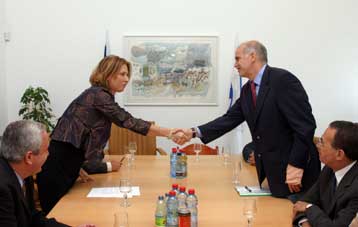 Αυτοσυγκράτηση ζήτησε από Ισραηλινούς και Παλαιστίνιους ο Γ.Παπανδρέου